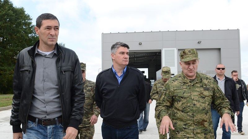 Predsjednik Vlade Milanović u vojarni Petrinja: Ovo je primjer dobro uloženog novca hrvatskih građana